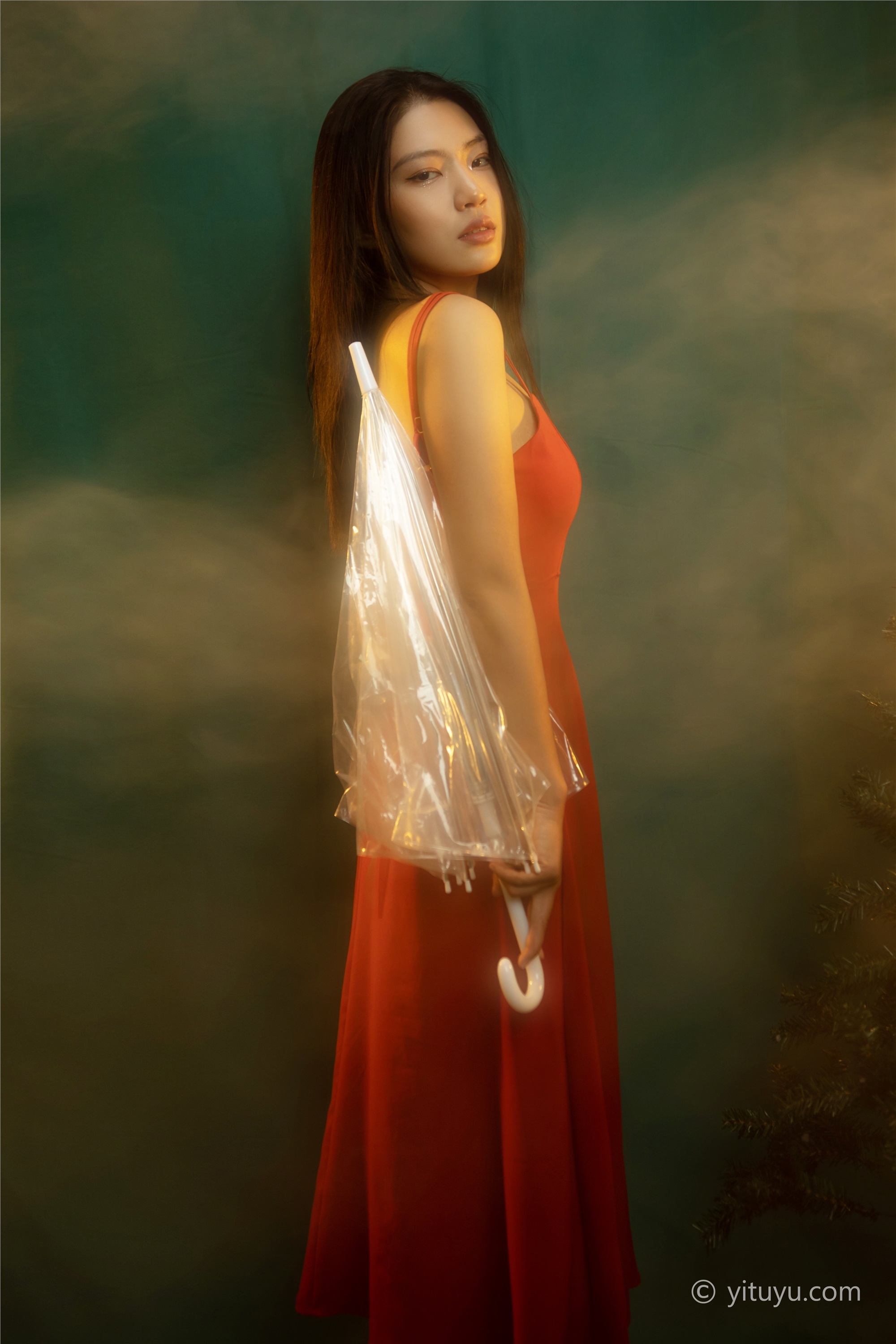 YITUYU艺图语  2021.05.24 红装 娇娇